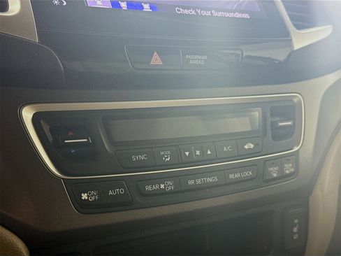 Used 2018 Honda Pilot EX-L image 12