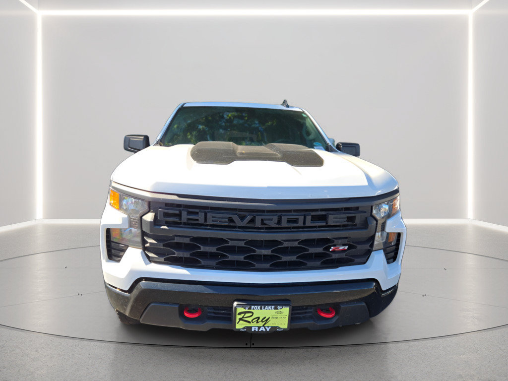 Used 2024 Chevrolet Silverado 1500 Custom Trail Boss AWD/4WD image 2