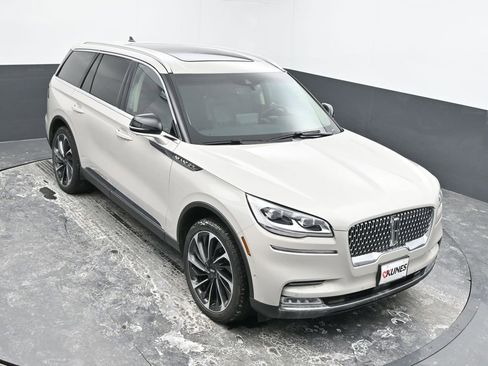 Used 2024 Lincoln Aviator Reserve w/ Equipment Group 201A AWD/4WD image 40