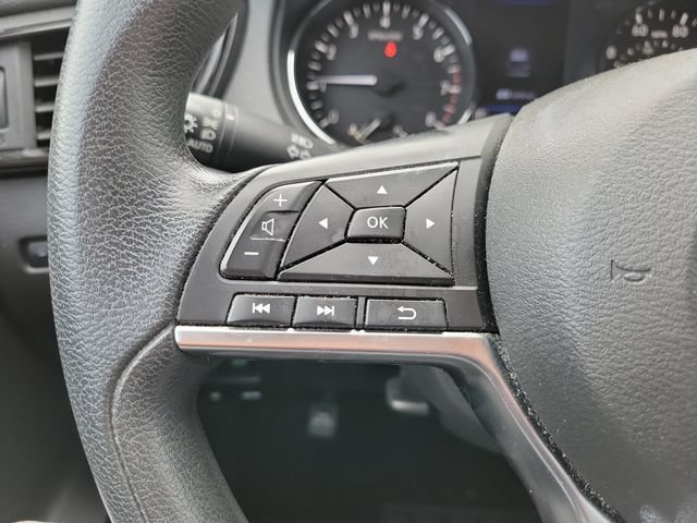 Used 2020 Nissan Rogue Sport S w/ Appearance Package FWD image 25