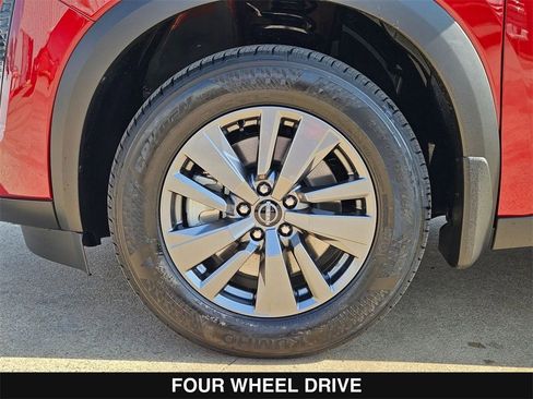 New 2026 Nissan Pathfinder SV image 30