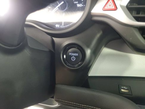 Used 2025 Toyota Sienna XLE w/ XLE Plus Package FWD image 22