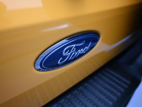 Used 2021 Ford Bronco Badlands image 12