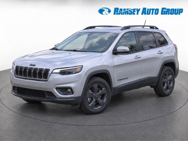 Used 2020 Jeep Cherokee Latitude Plus AWD/4WD image 2