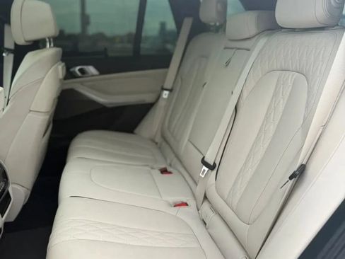 Used 2021 BMW X5 sDrive40i w/ M Sport Package RWD image 18