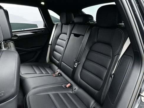 Certified 2025 Porsche Macan Turbo AWD/4WD image 14