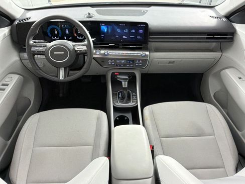Used 2025 Hyundai Kona SEL FWD image 16