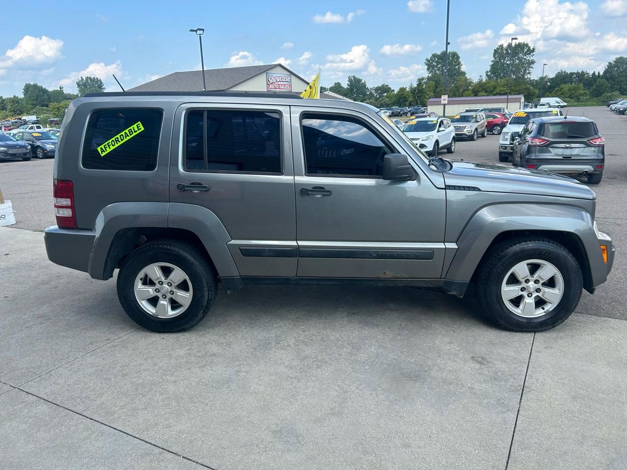Used 2012 Jeep Liberty Sport AWD/4WD image 4