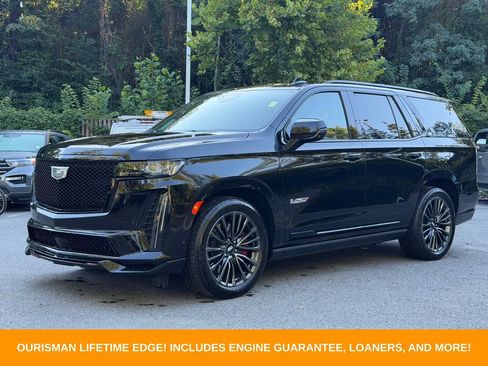Used 2024 Cadillac Escalade V w/ LPO, ONYX Package AWD/4WD image 3