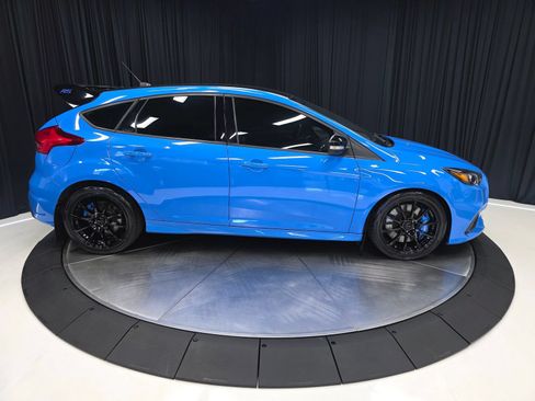 Used 2018 Ford Focus RS AWD/4WD image 14