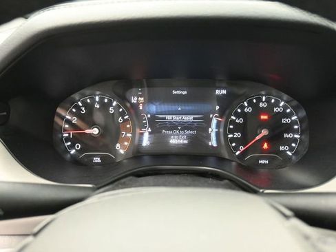 Used 2025 Jeep Compass Limited image 32