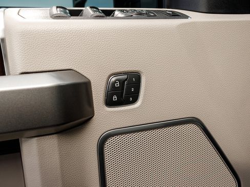 Used 2019 Ford F350 Limited image 20