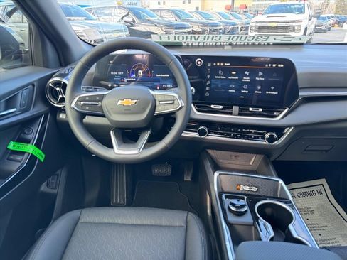 New 2026 Chevrolet Equinox LT w/ Convenience Package II image 18