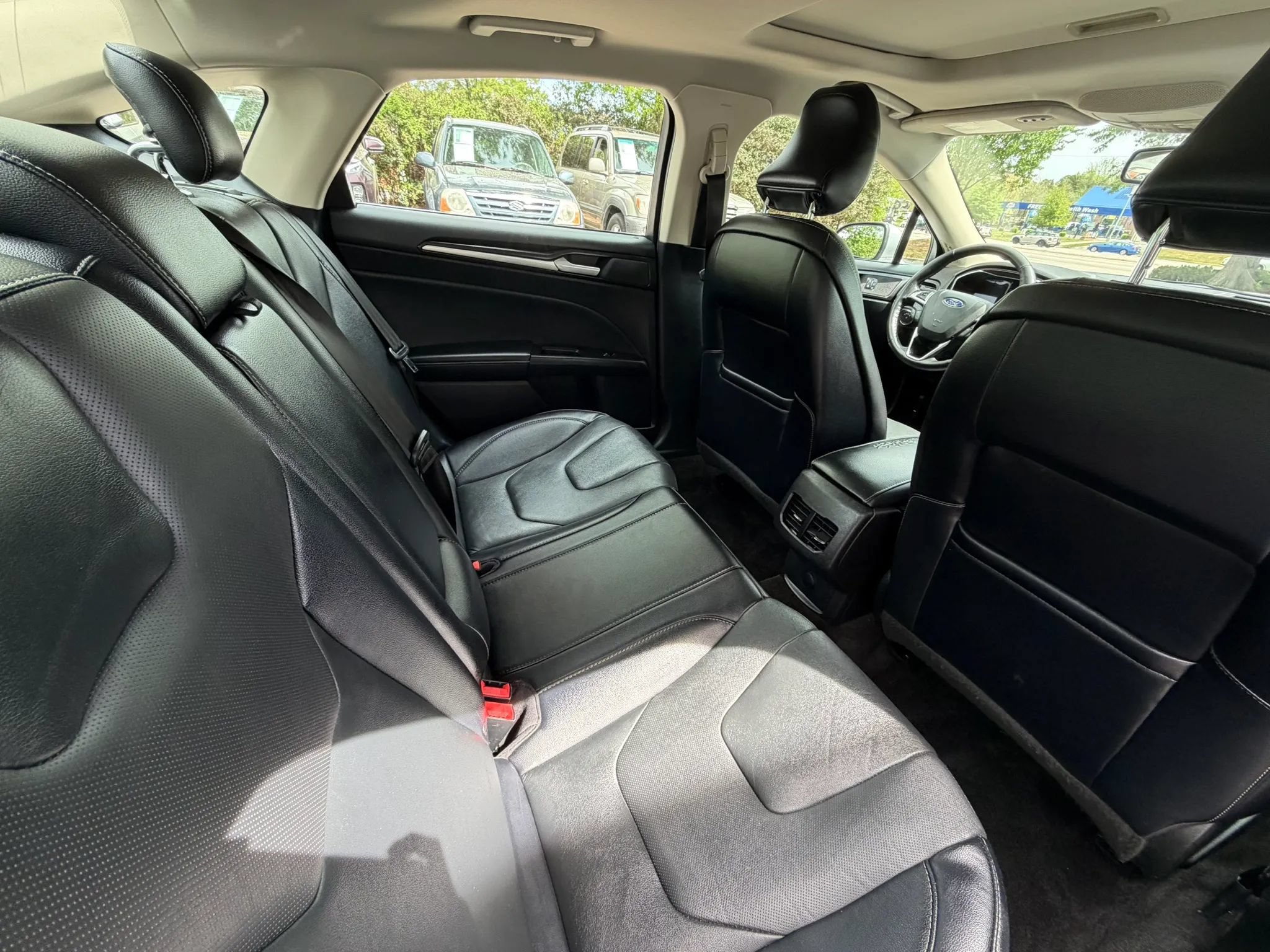 Used 2018 Ford Fusion Titanium AWD/4WD image 14