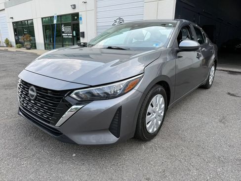 Used 2024 Nissan Sentra S FWD image 6