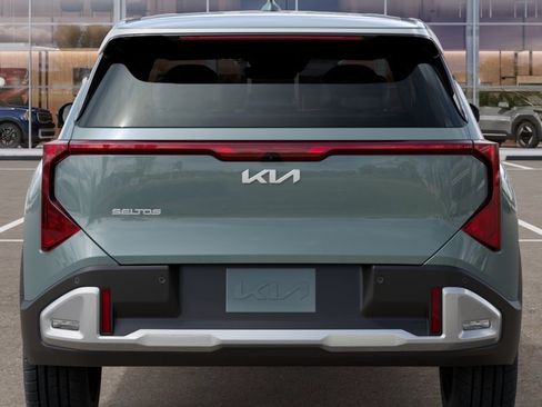 New 2027 Kia Seltos S FWD image 13
