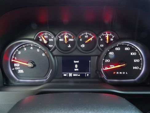 Used 2022 Chevrolet Silverado 1500 Custom image 23