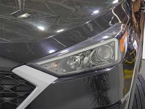 Used 2019 Hyundai Tucson SE image 26