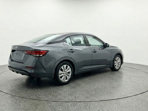 Used 2025 Nissan Sentra S image 9