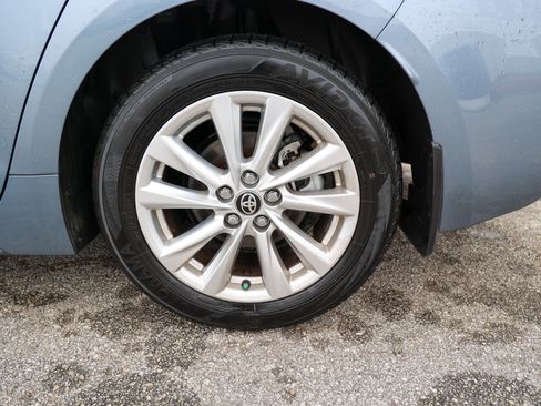 Used 2025 Toyota Corolla XLE image 13