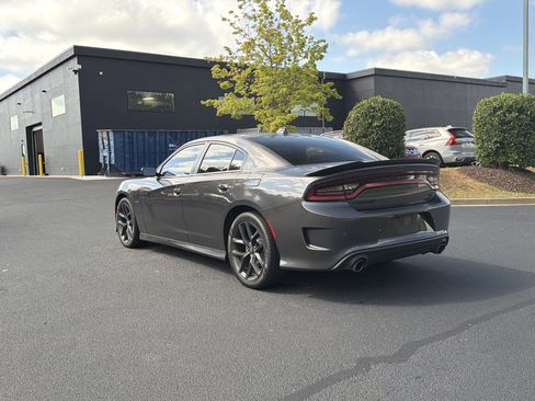 Used 2022 Dodge Charger R/T w/ Blacktop Package RWD image 13