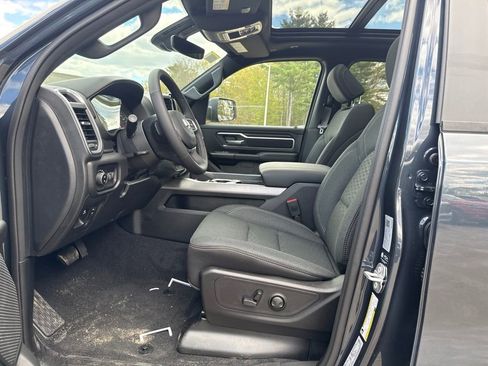 New 2026 RAM 1500 4x4 Crew Cab image 18