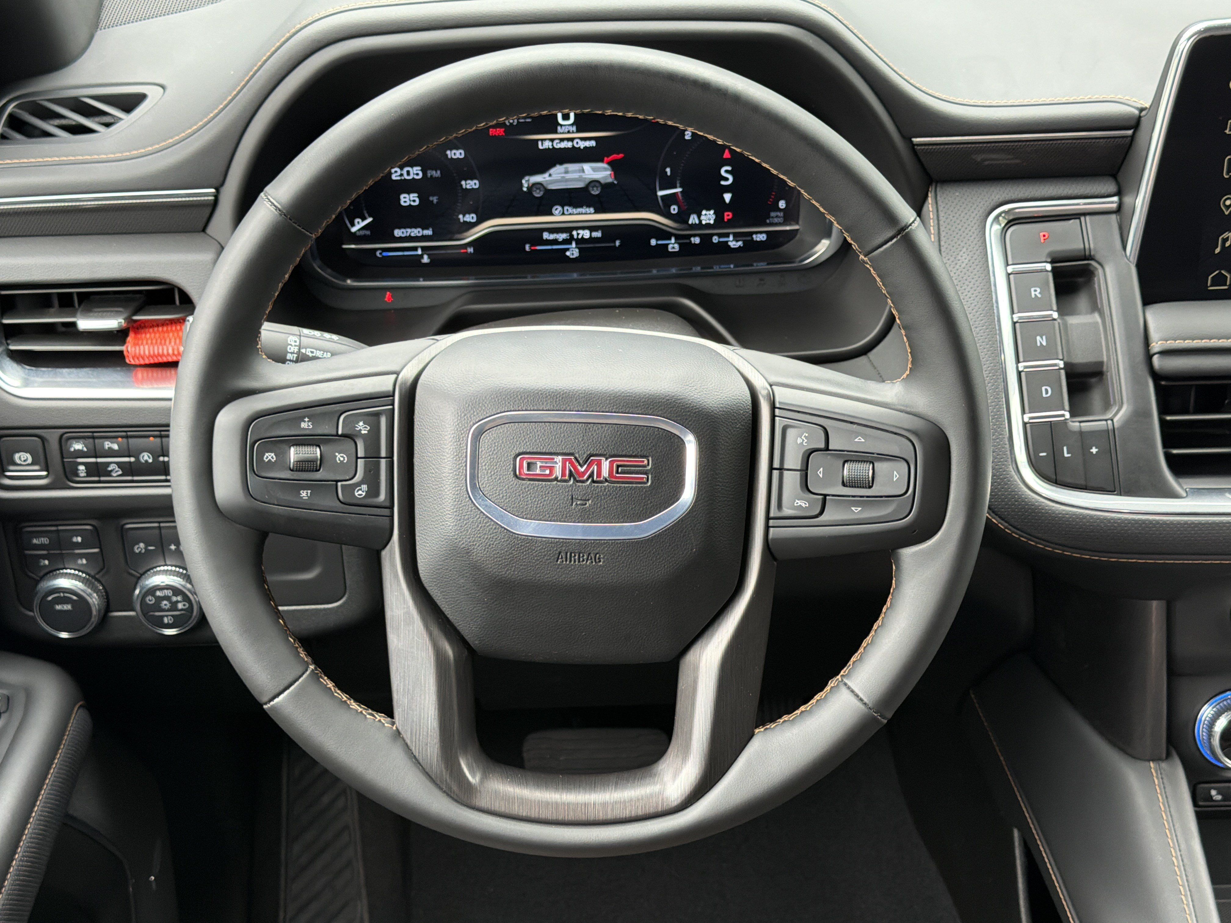 Used 2024 GMC Yukon AT4 AWD/4WD image 24