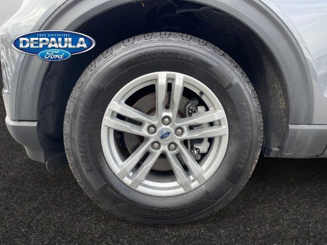 Used 2023 Ford Explorer XLT AWD/4WD image 18