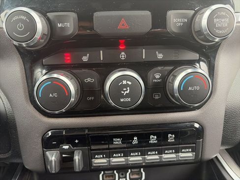 Used 2020 RAM 2500 Big Horn w/ Level 1 Equipment Group image 21