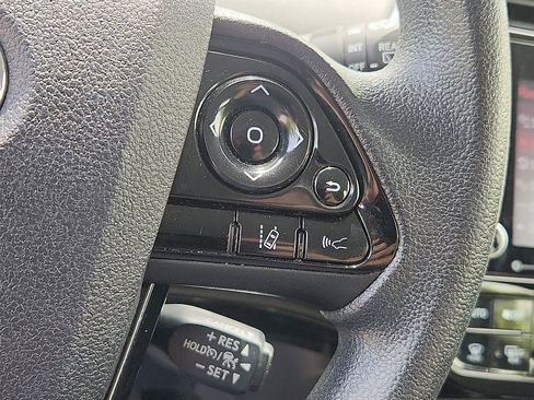 Certified 2022 Toyota Prius LE image 22