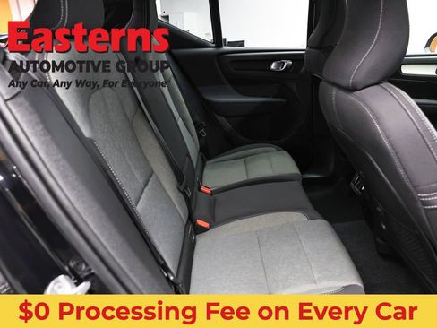 Used 2024 Volvo XC40 B5 Core AWD/4WD image 22