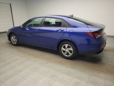 Used 2023 Hyundai Elantra SE image 3