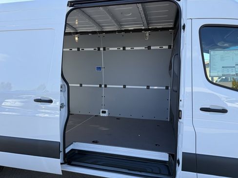 New 2026 Mercedes-Benz Sprinter 2500 image 23