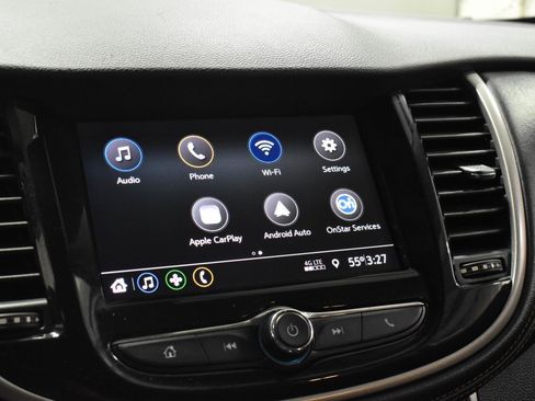 Used 2020 Chevrolet Trax LT FWD image 16