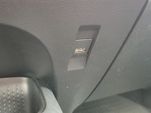 Used 2022 Toyota Corolla SE image 29