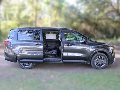 New 2026 Kia Carnival EX image 6