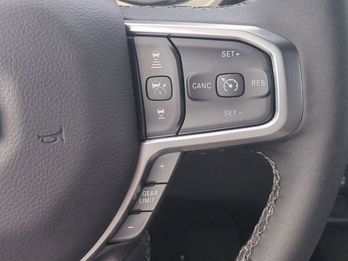 New 2026 RAM 1500 4x4 Crew Cab image 27