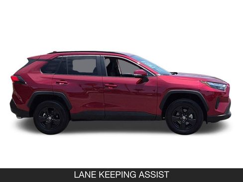 Used 2025 Toyota RAV4 XLE AWD/4WD image 6