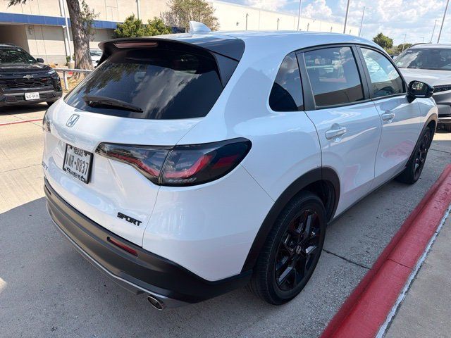 Certified 2025 Honda HR-V Sport image 5