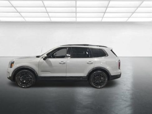 Used 2025 Kia Telluride EX X-Line AWD/4WD image 8