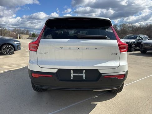 New 2026 Volvo XC40 B5 Plus w/ Protection Package Premier image 6