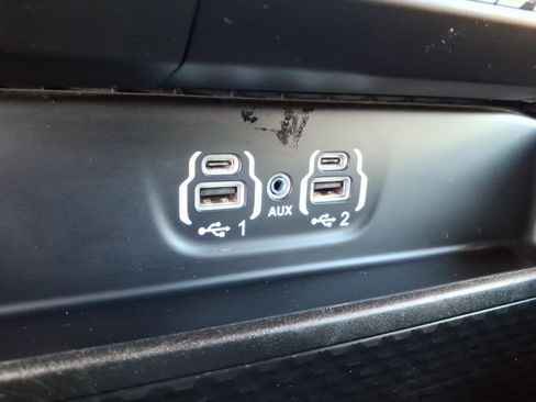 Used 2022 RAM 2500 Big Horn w/ Level B Equipment Group image 15