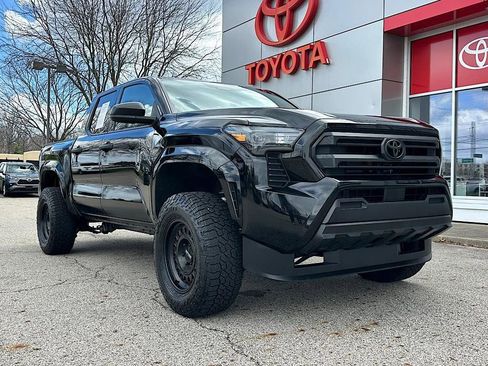 Certified 2024 Toyota Tacoma SR image 7