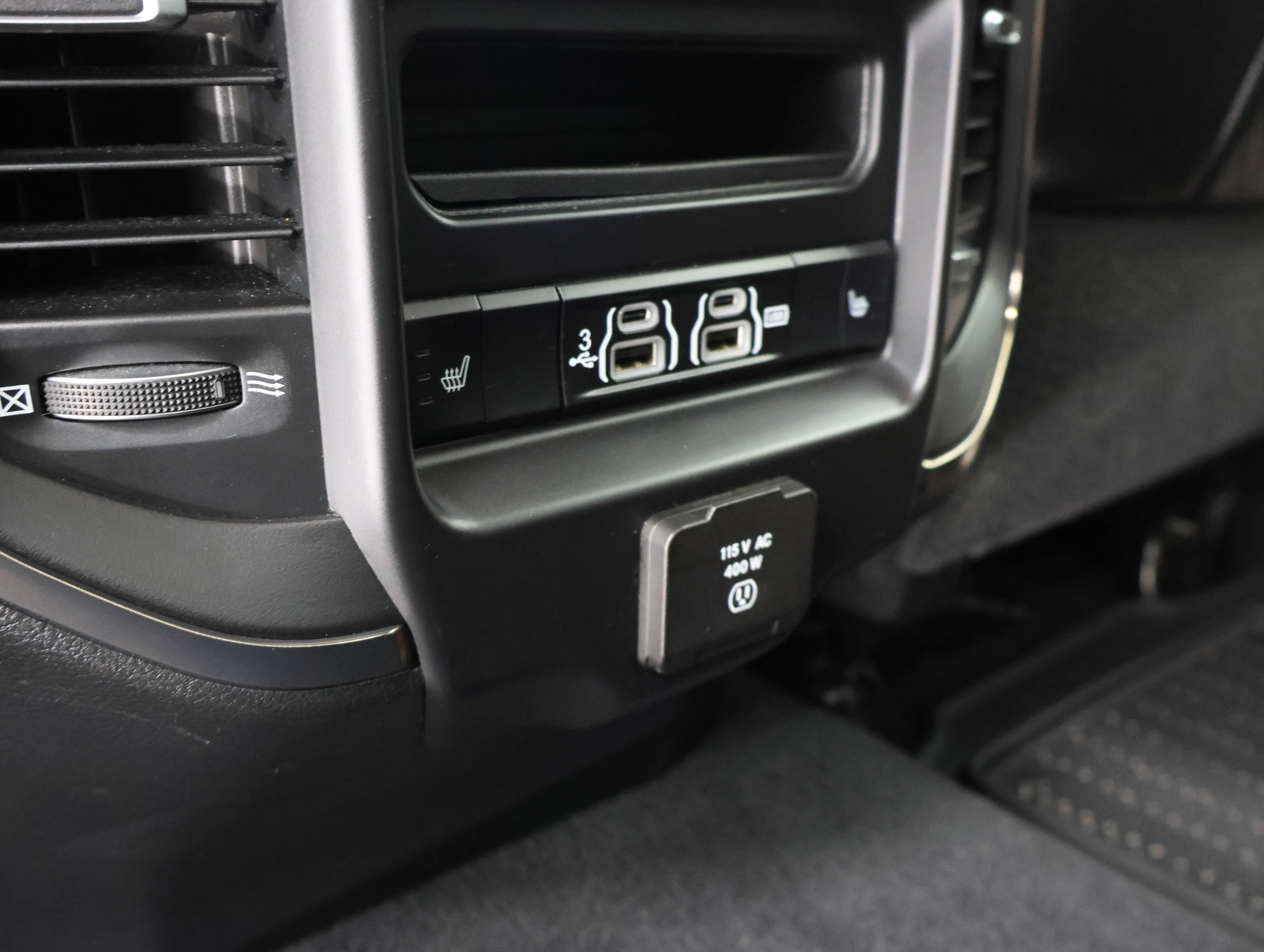Used 2019 RAM 3500 Limited AWD/4WD image 38
