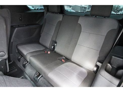 Used 2024 Chevrolet Traverse LT image 12