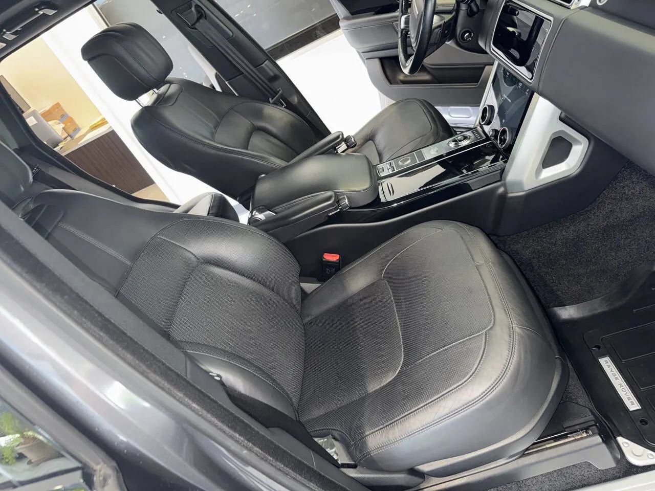 Used 2019 Land Rover Range Rover HSE AWD/4WD image 33