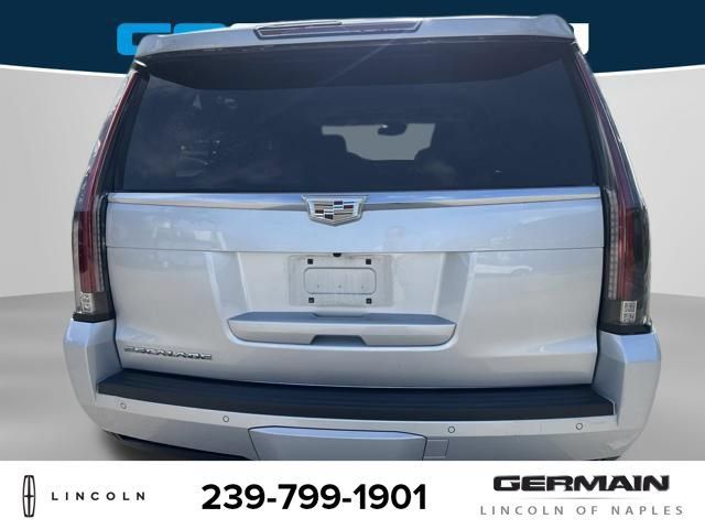 Used 2016 Cadillac Escalade ESV Luxury AWD/4WD image 6