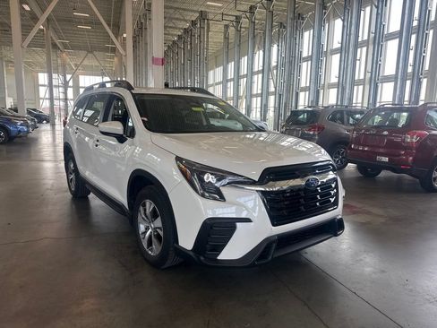 Used 2024 Subaru Ascent Premium w/ Convenience Package AWD/4WD image 1
