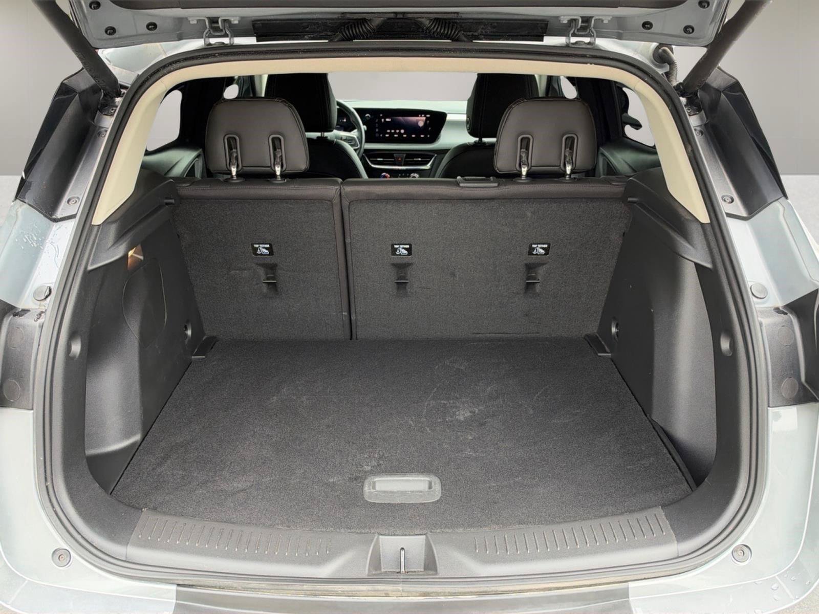 Used 2025 Buick Encore GX Preferred w/ Comfort Package FWD image 5