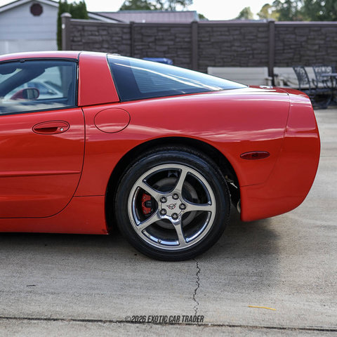 Used 2003 Chevrolet Corvette Coupe w/ Preferred Equipment Group RWD image 50